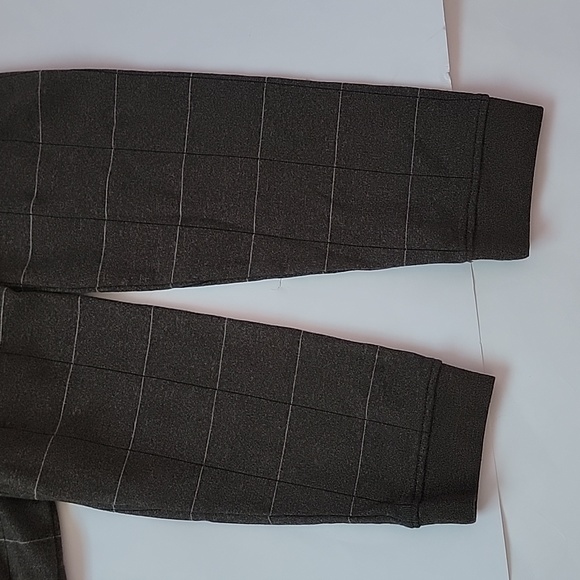 Van Heusen Windowpane Classic-Fit Polo/ M. - Picture 9 of 11